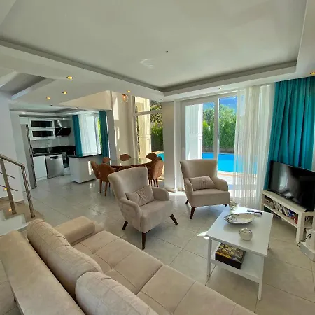 빌라 White House, 4 Bedroom, Large Private Pool, Close To Amenities 페티예