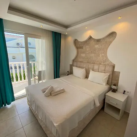 White House, 4 Bedroom, Large Private Pool, Close To Amenities 빌라 페티예